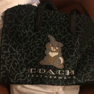 Thumper coach tote